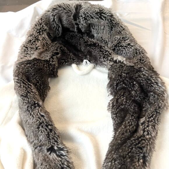 Pottery Barn Faux Fur Trim Hooded Robe One Size Fits Most - Picture 12 of 15